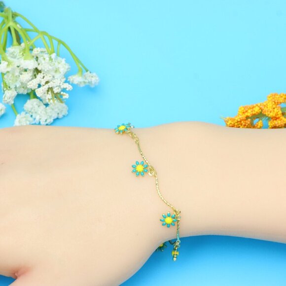 Chic & Stylish Bracelet – A Thoughtful Gift for Women and Girls, DYC1011 - Picture 2 of 7